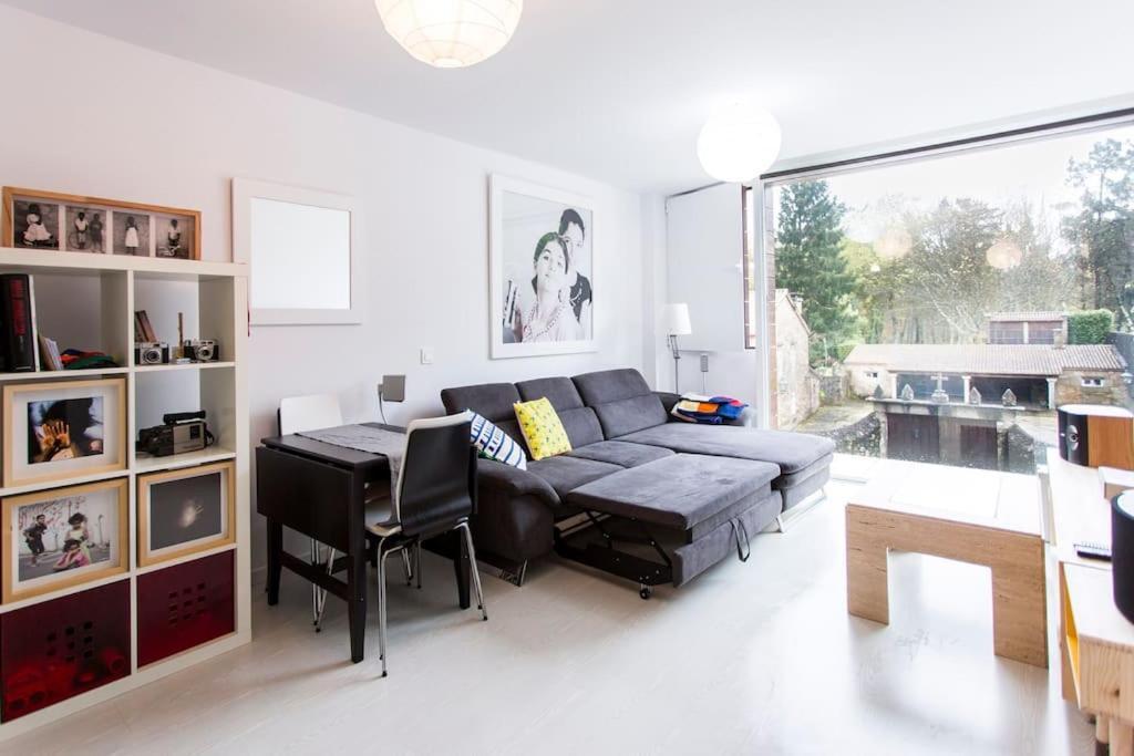 Art /design & Pool Apartment